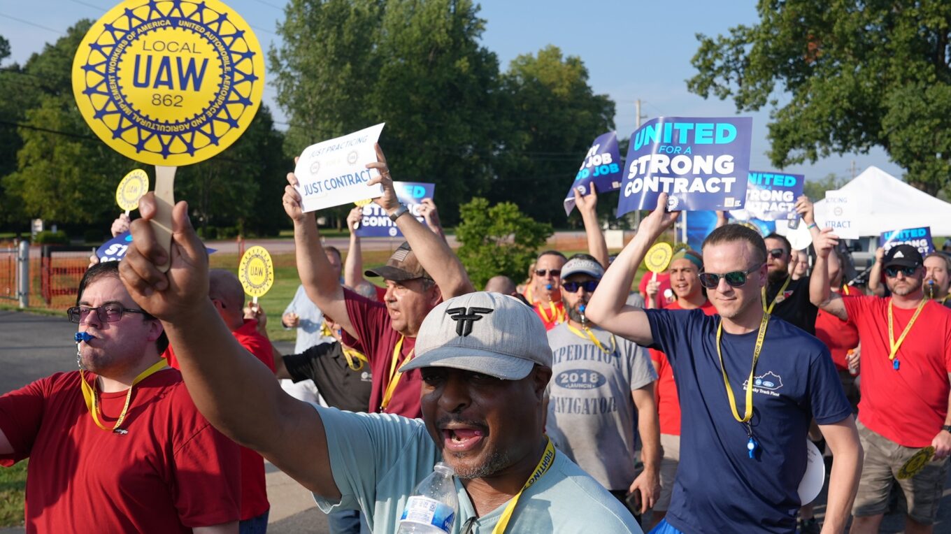 UAW workers